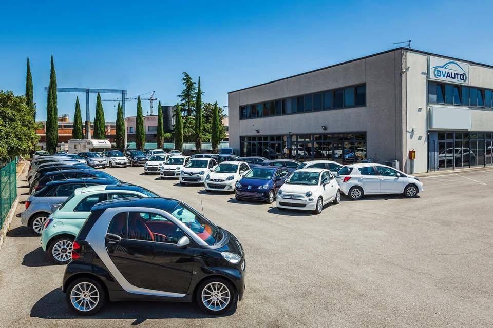 D.V. AUTO DI MAGNI FREDERIC