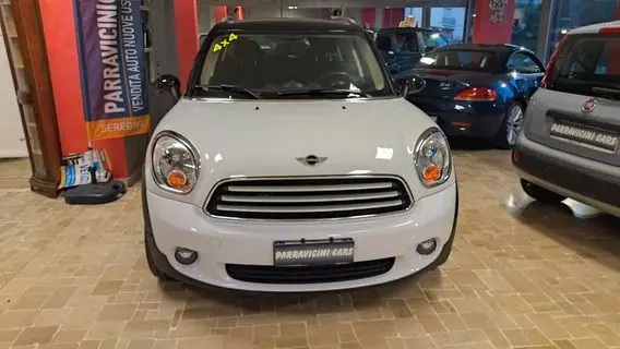 PARRAVICINI CARS S.R.L.