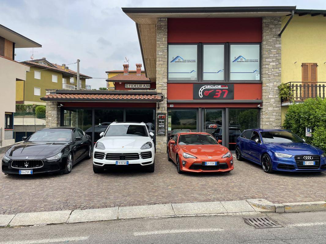Scuderia 37 srl