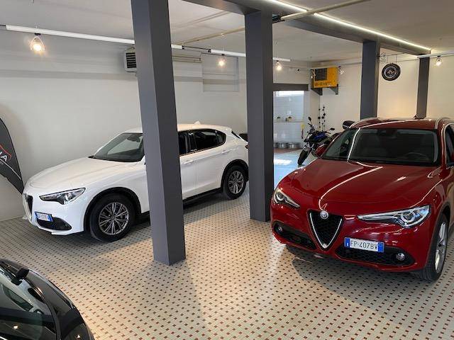AUTO MEGA DI PIANTONI ANDREA