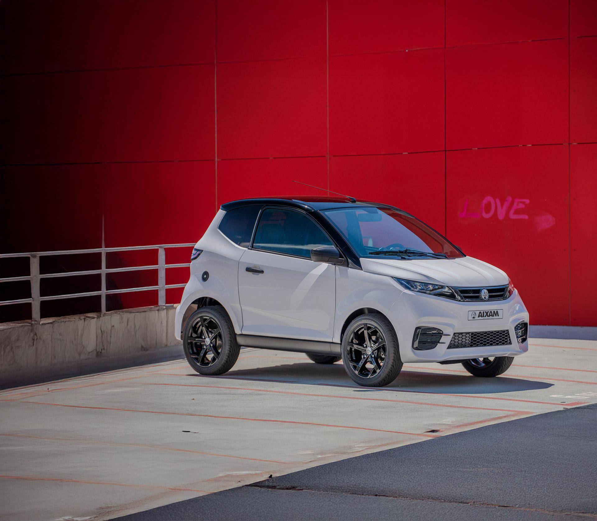 aixam e-city quadriciclo microcar guidabile patente b