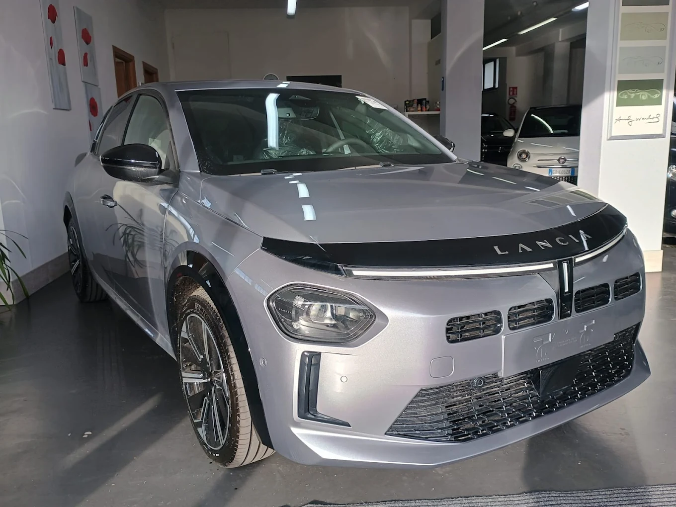 AQUILA CAR