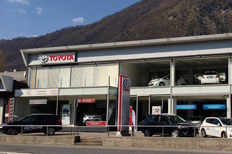 Rivauto - Toyota & Lexus Como