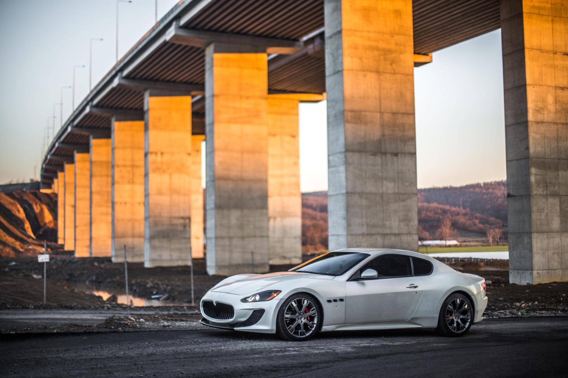 Cerca la tua *prossima* auto