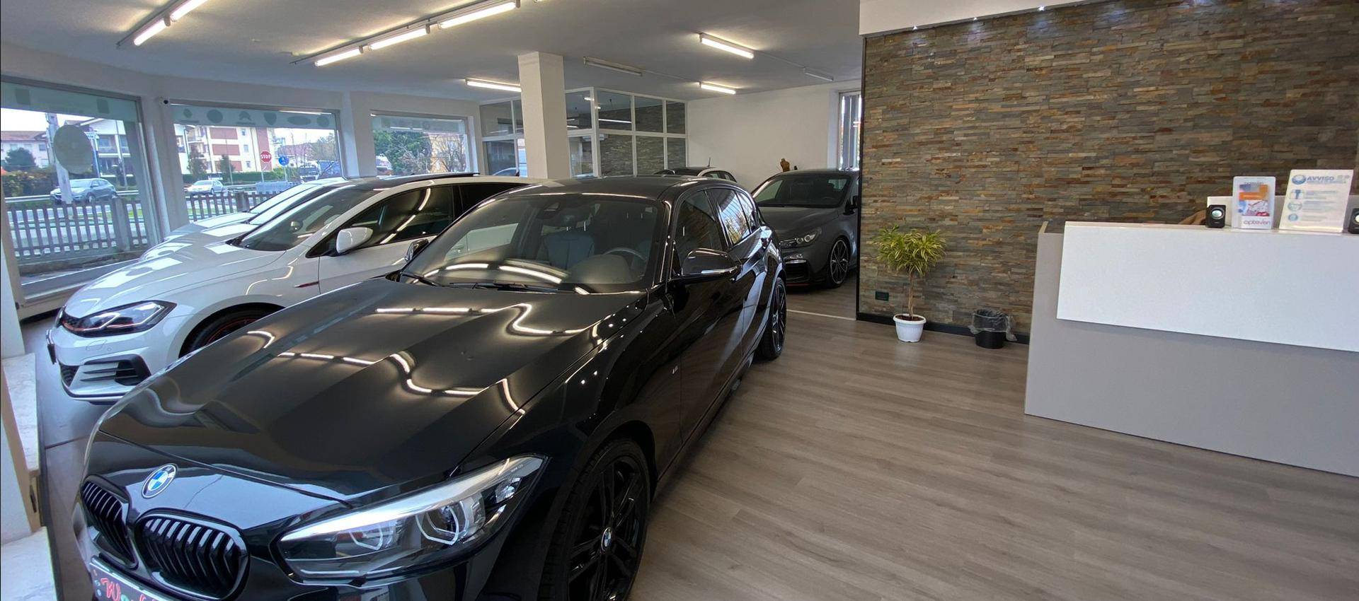 World Car Sas