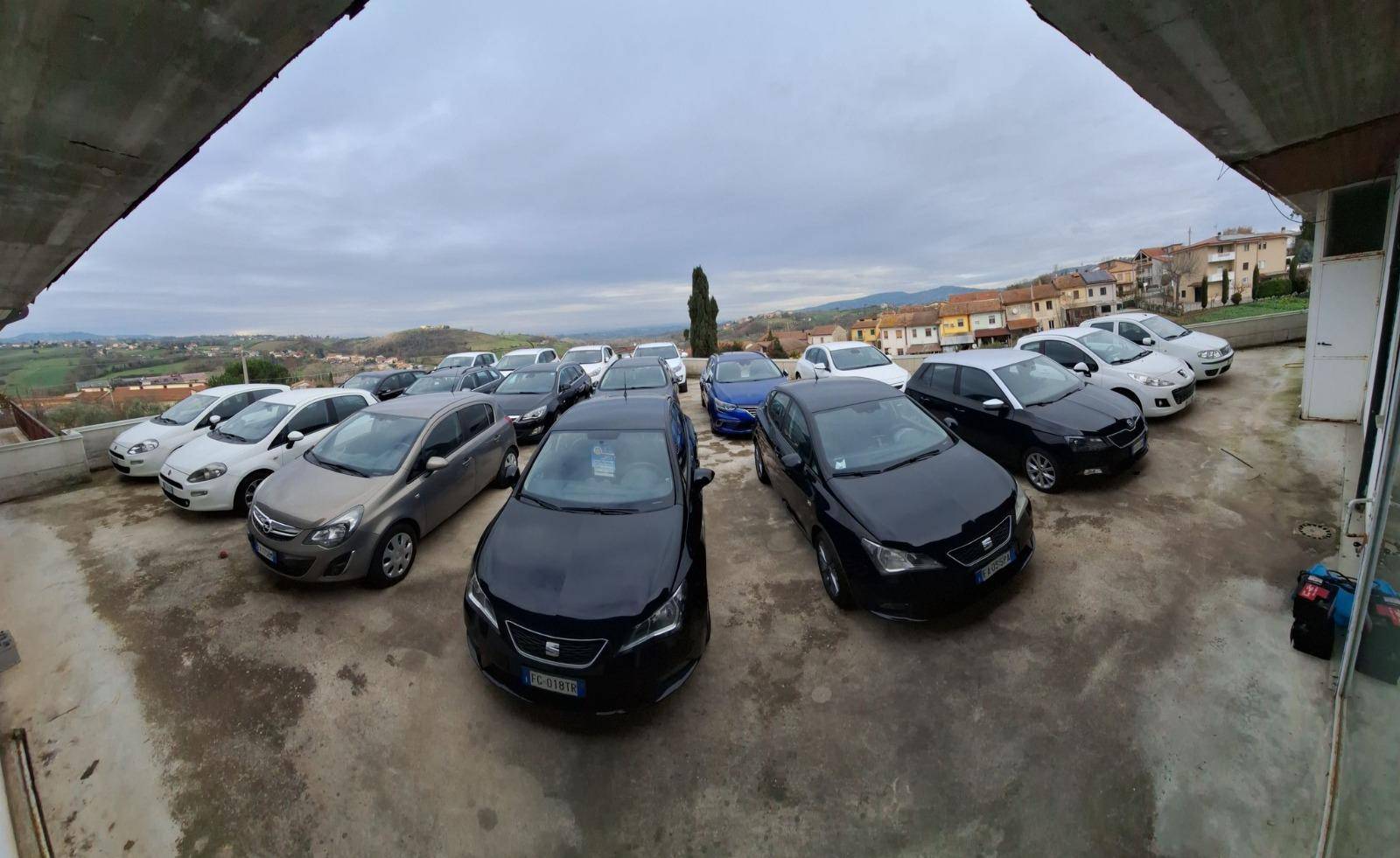 AUTOCCASIONE DE LUCA T.