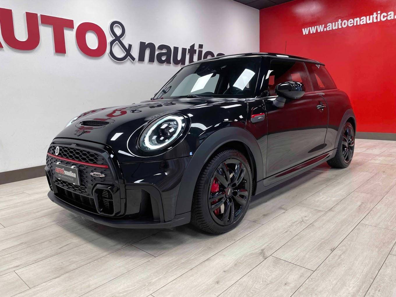 AUTO & NAUTICA ITALIA SRL