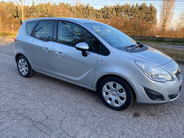 TONI AUTO