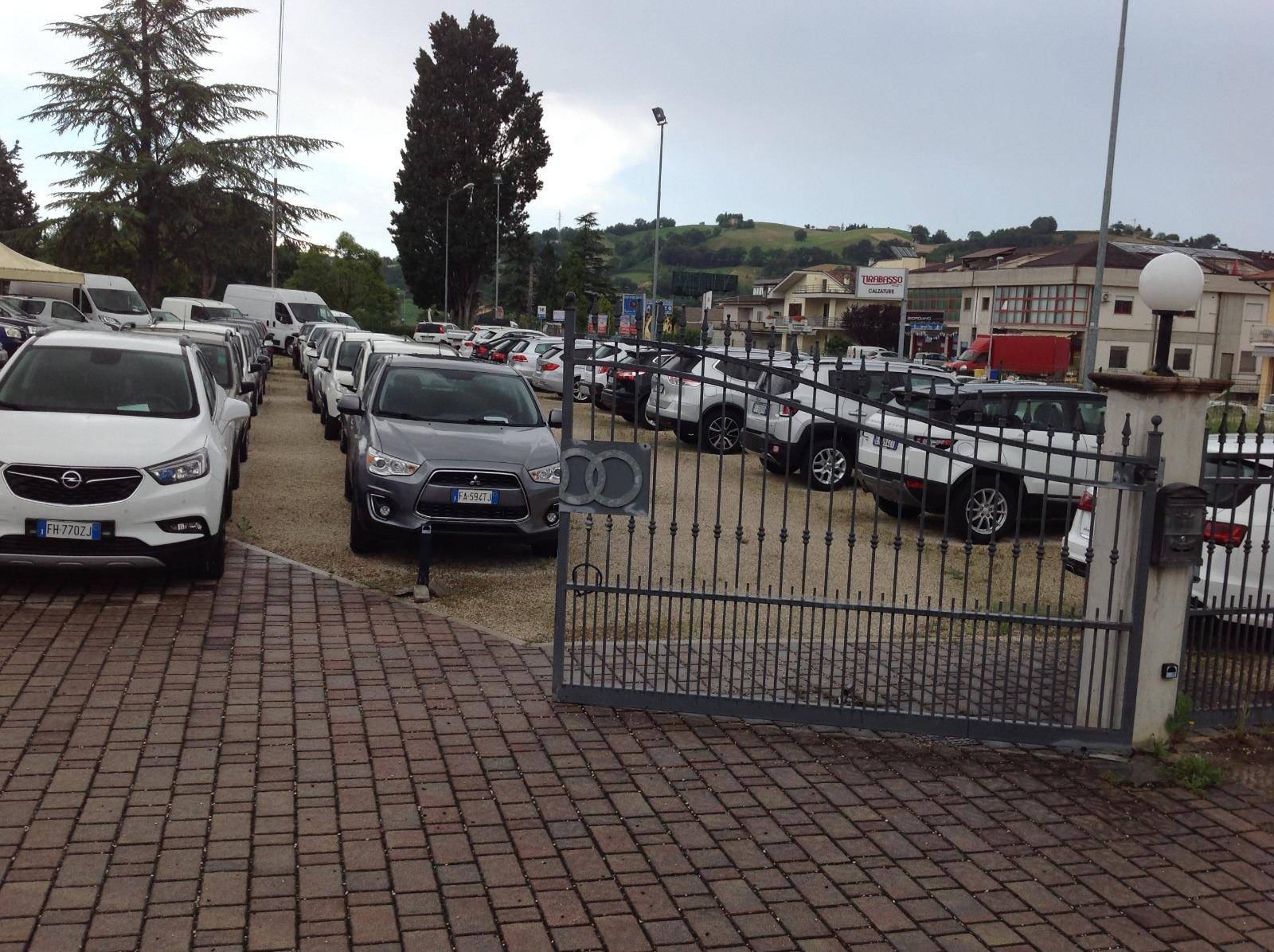 AUTO LAMBERTUCCI