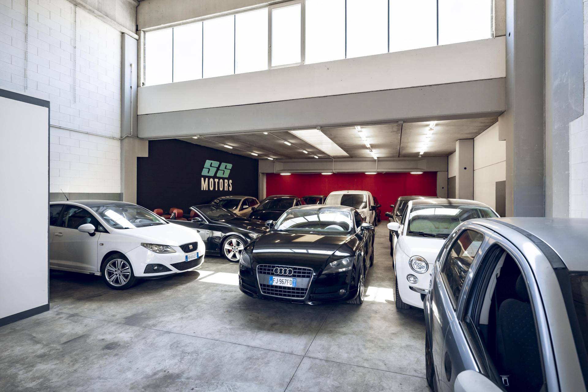 Cerca la tua *prossima* auto