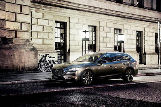 mazda 6 station wagon, auto adatta a chi lavora su strada