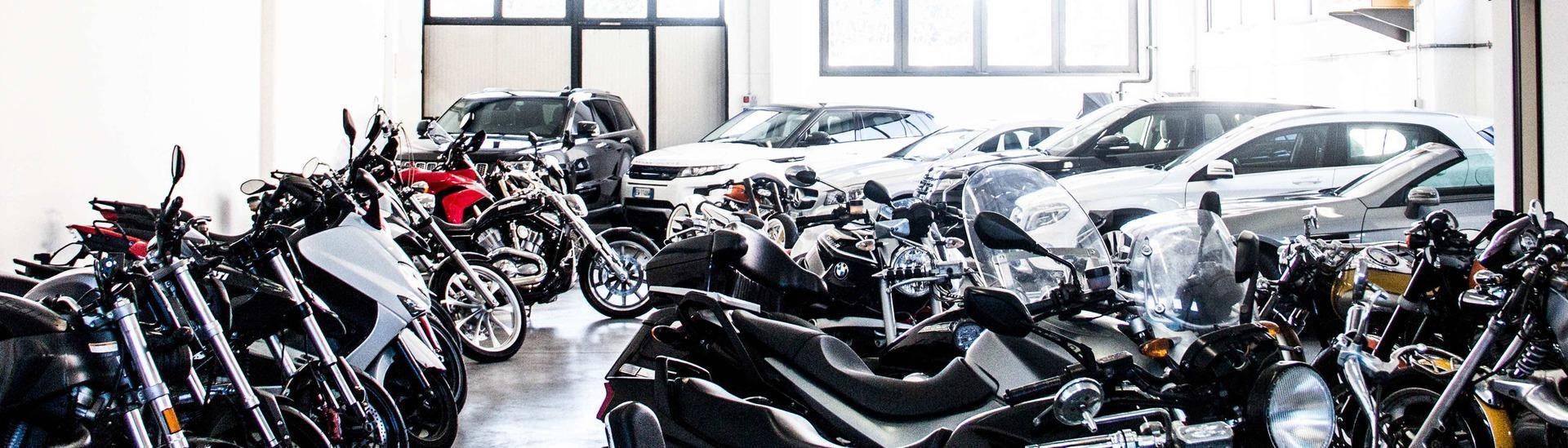 AKMOTORS S.R.L.
