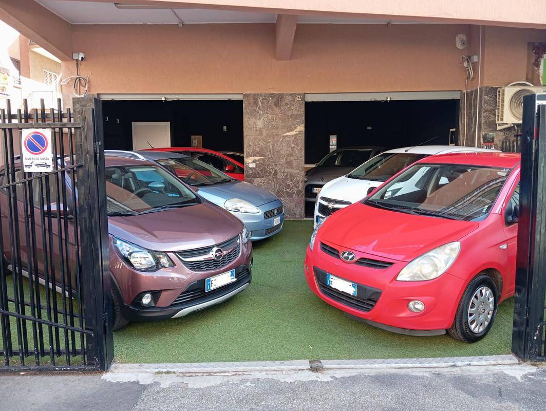 AUTO STORE S.R.L.
