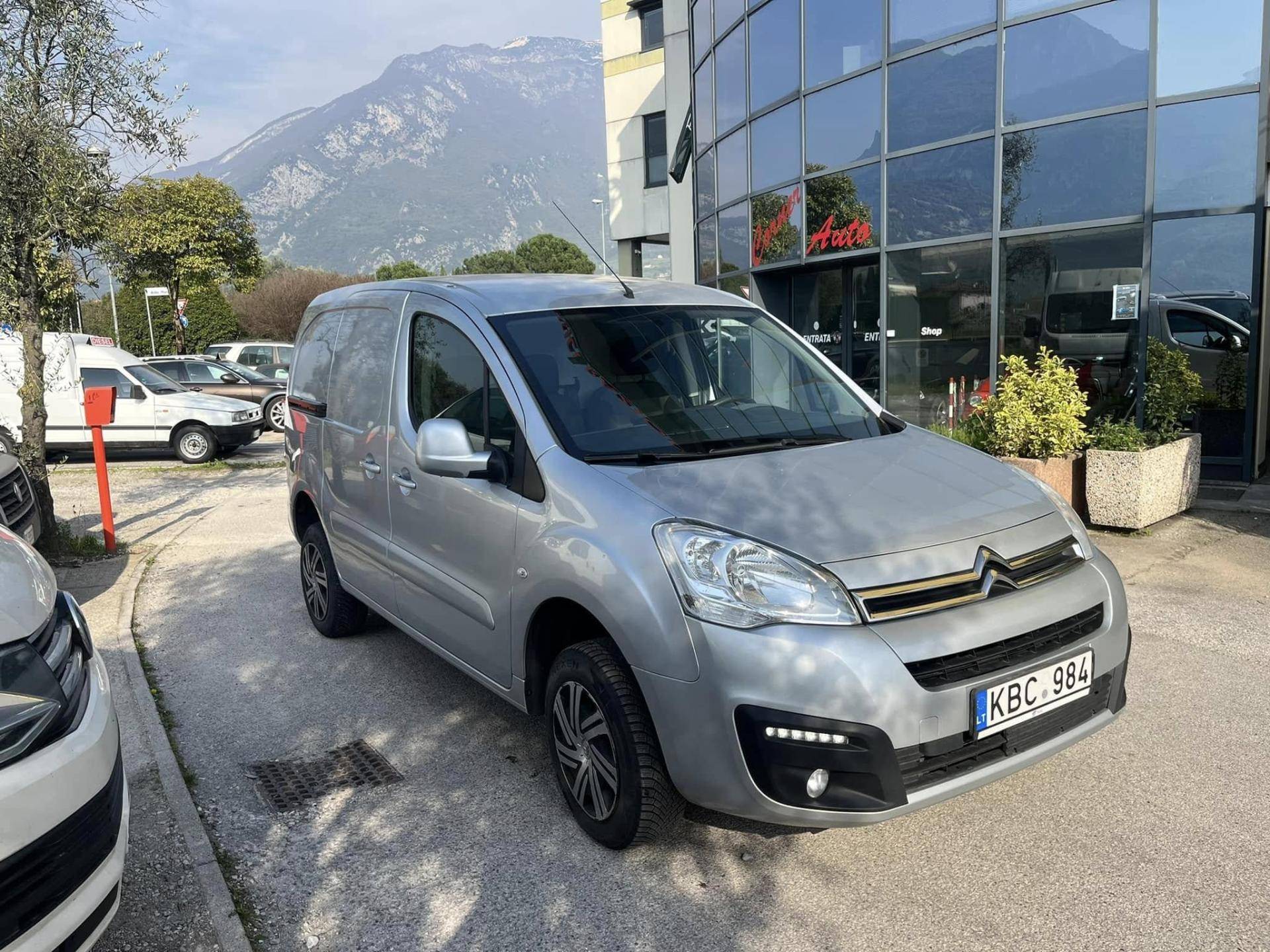 DOLOMITICARS CENTRUM GROUP S.R.L.
