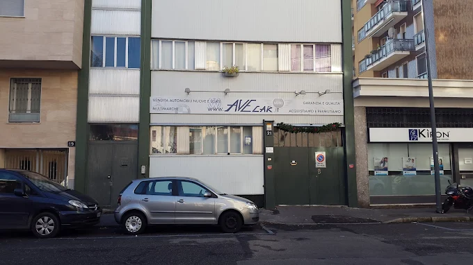 AVE CAR DI FERRI VALERIA