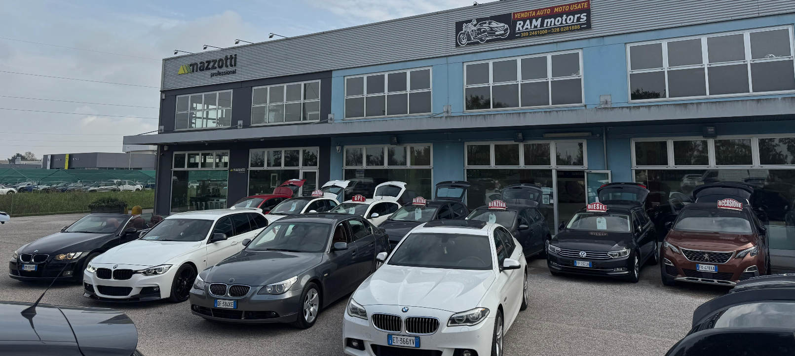 Acquista la tua *prossima* auto