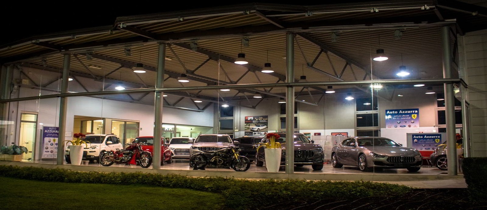 AUTO AZZURRA STORE SRL