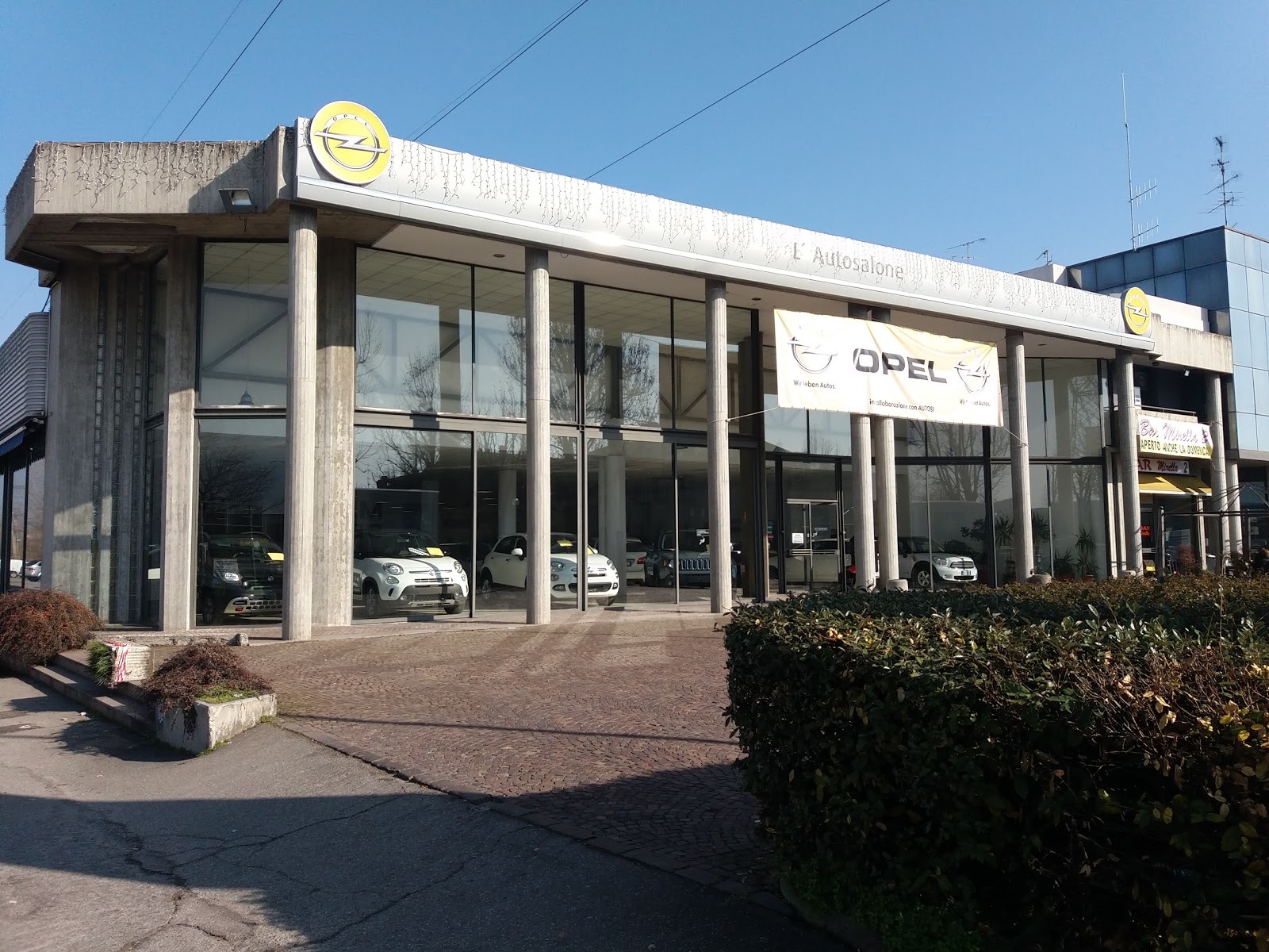 L' AUTOSALONE SRL