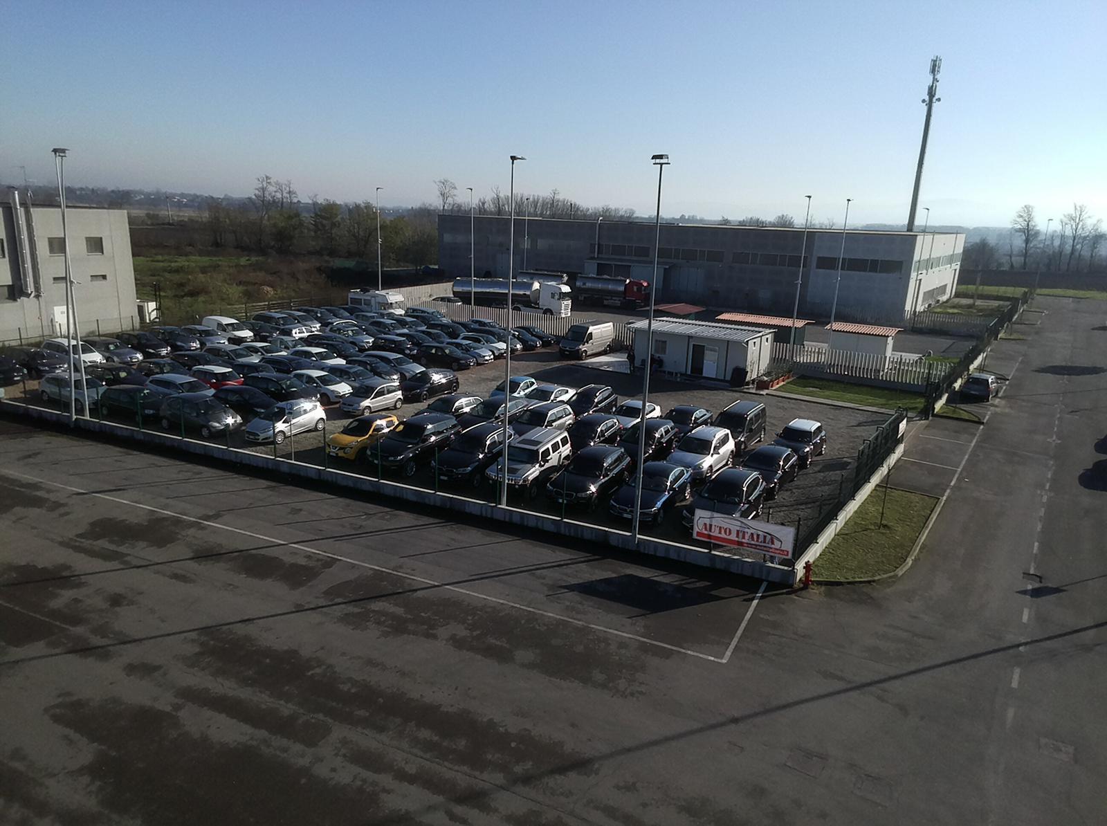 AUTO ITALIA DI ZAAYTER BAHYA