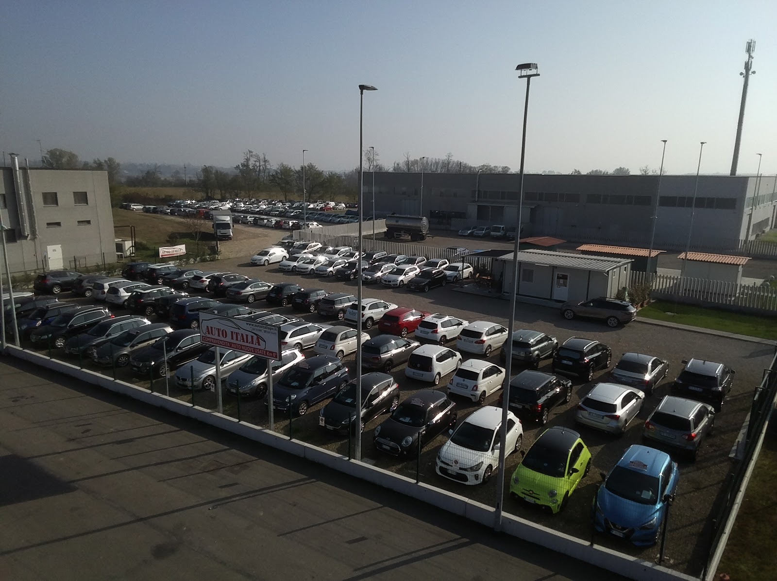 AUTO ITALIA DI ZAAYTER BAHYA