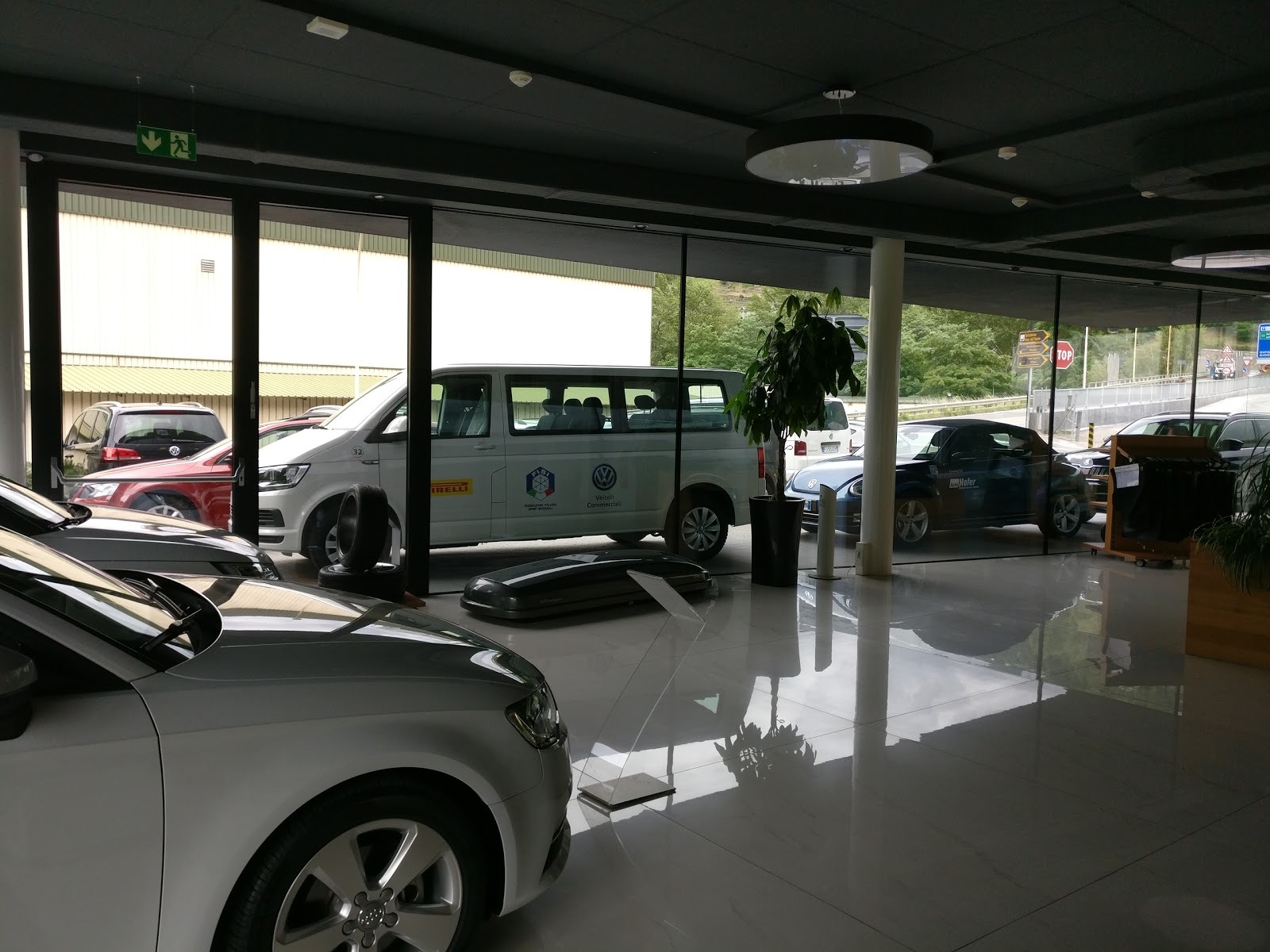 AUTO HOFER SALES SRL