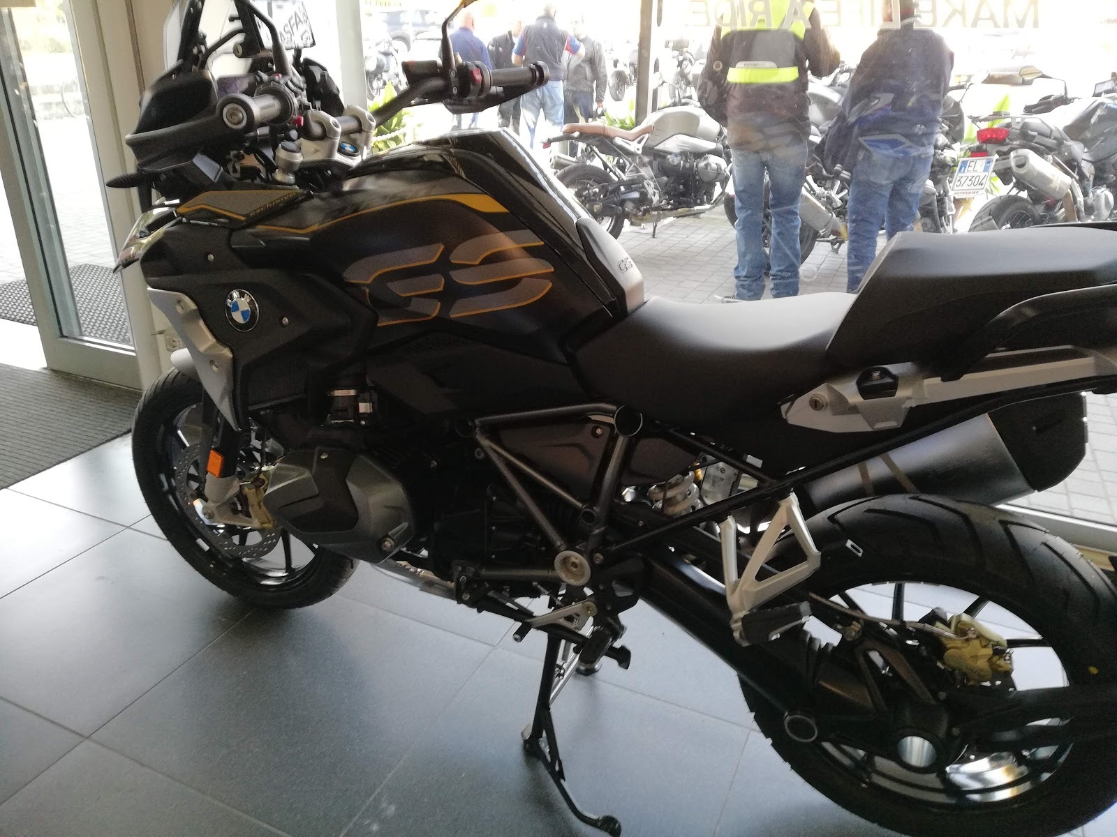 SUPERBIKE MODENA SRL