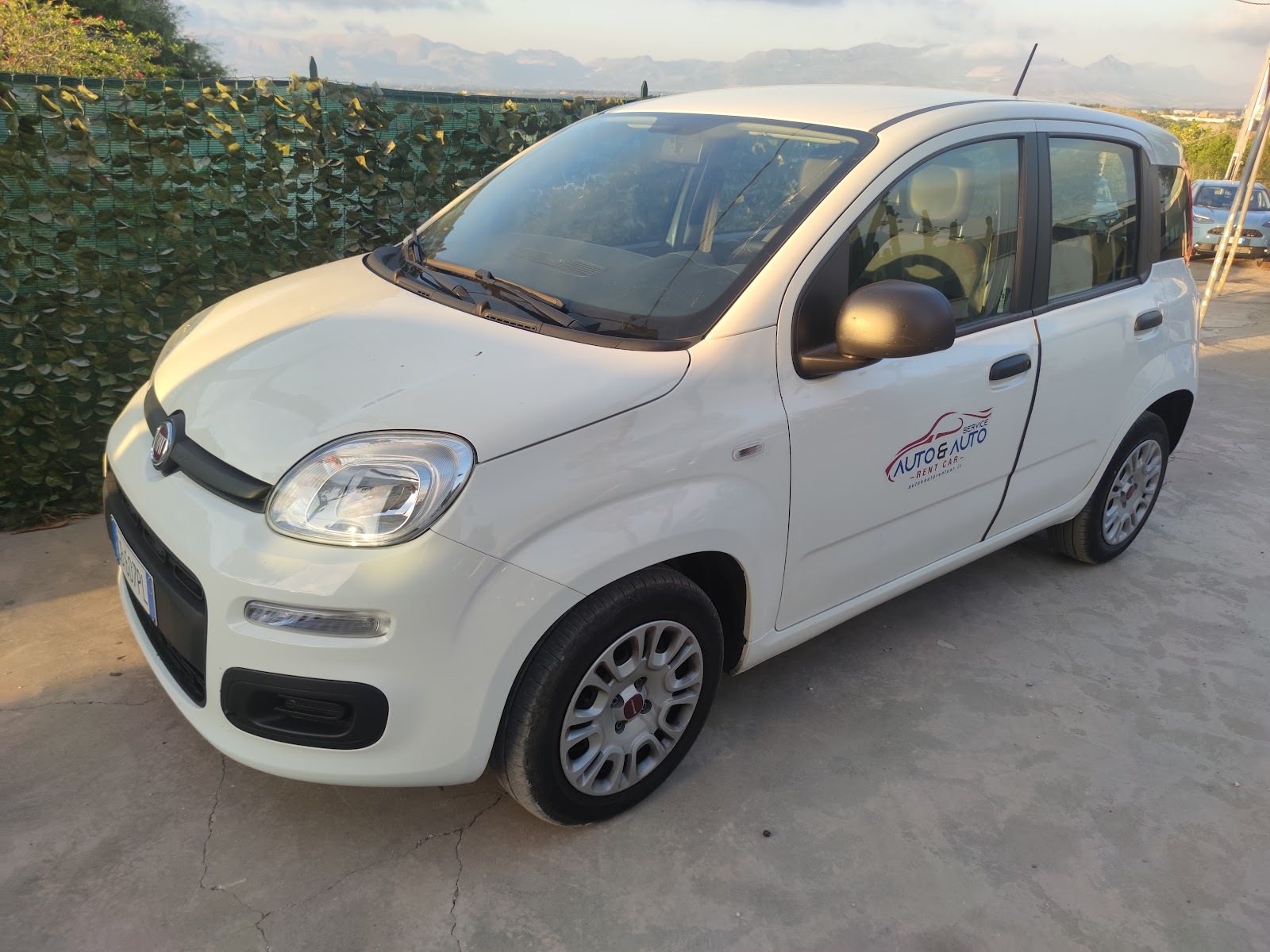 AUTO & AUTO SERVICE SRL