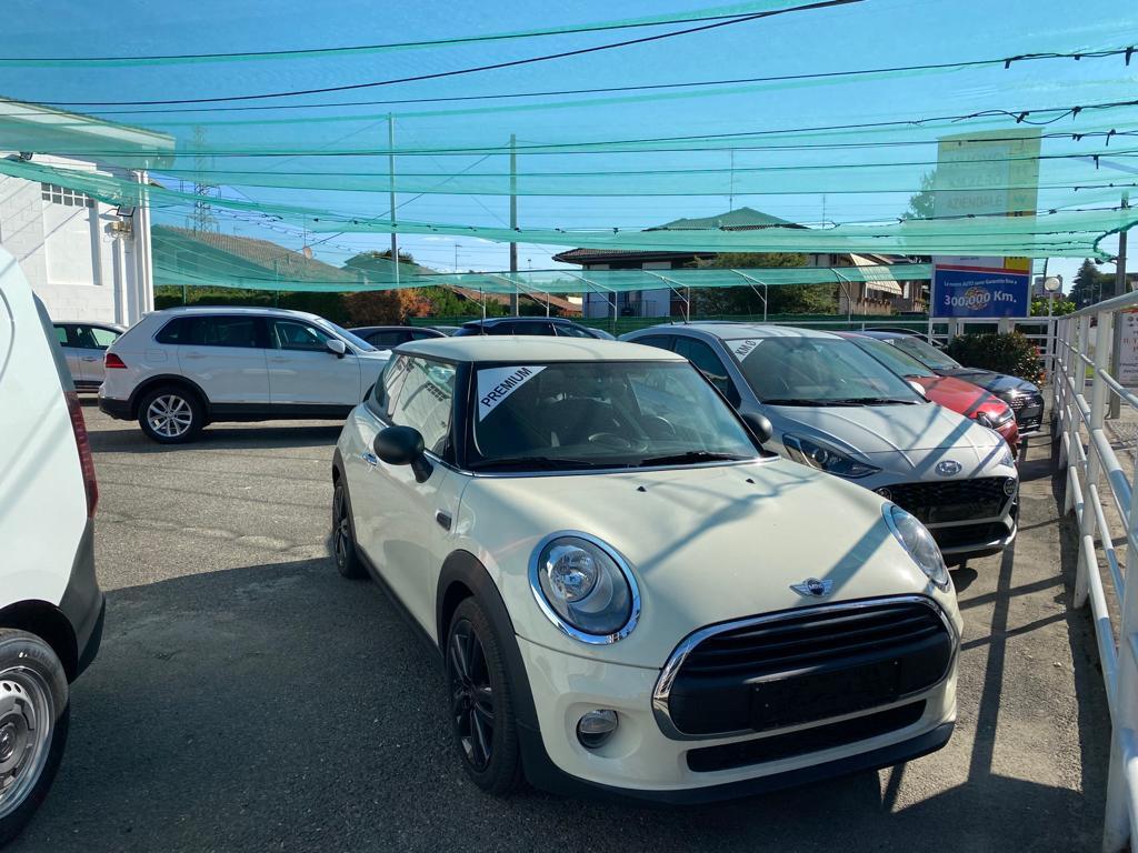 AUTO STAR CARS SRL