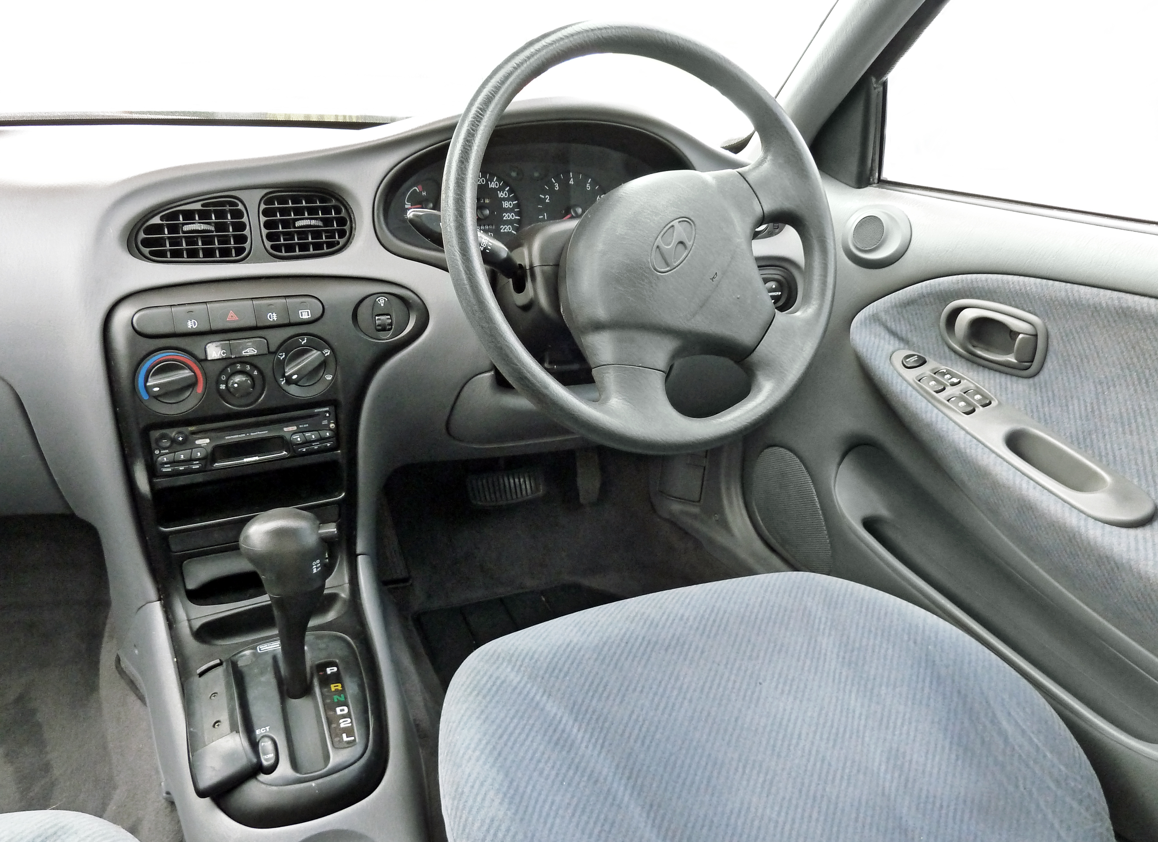Hyundai Lantra