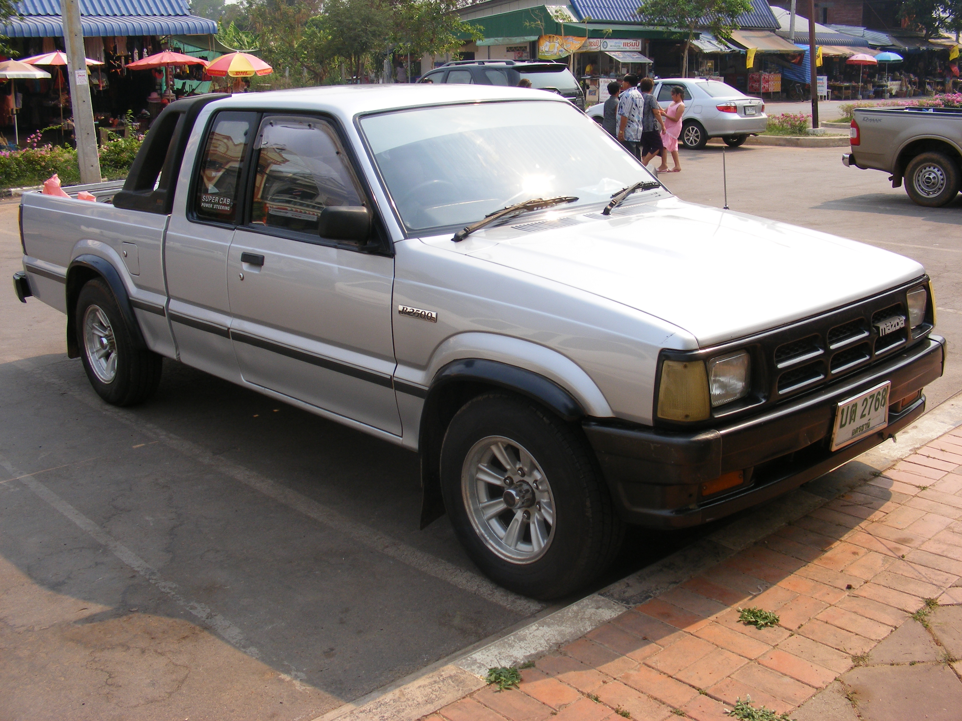 Mazda B-2500