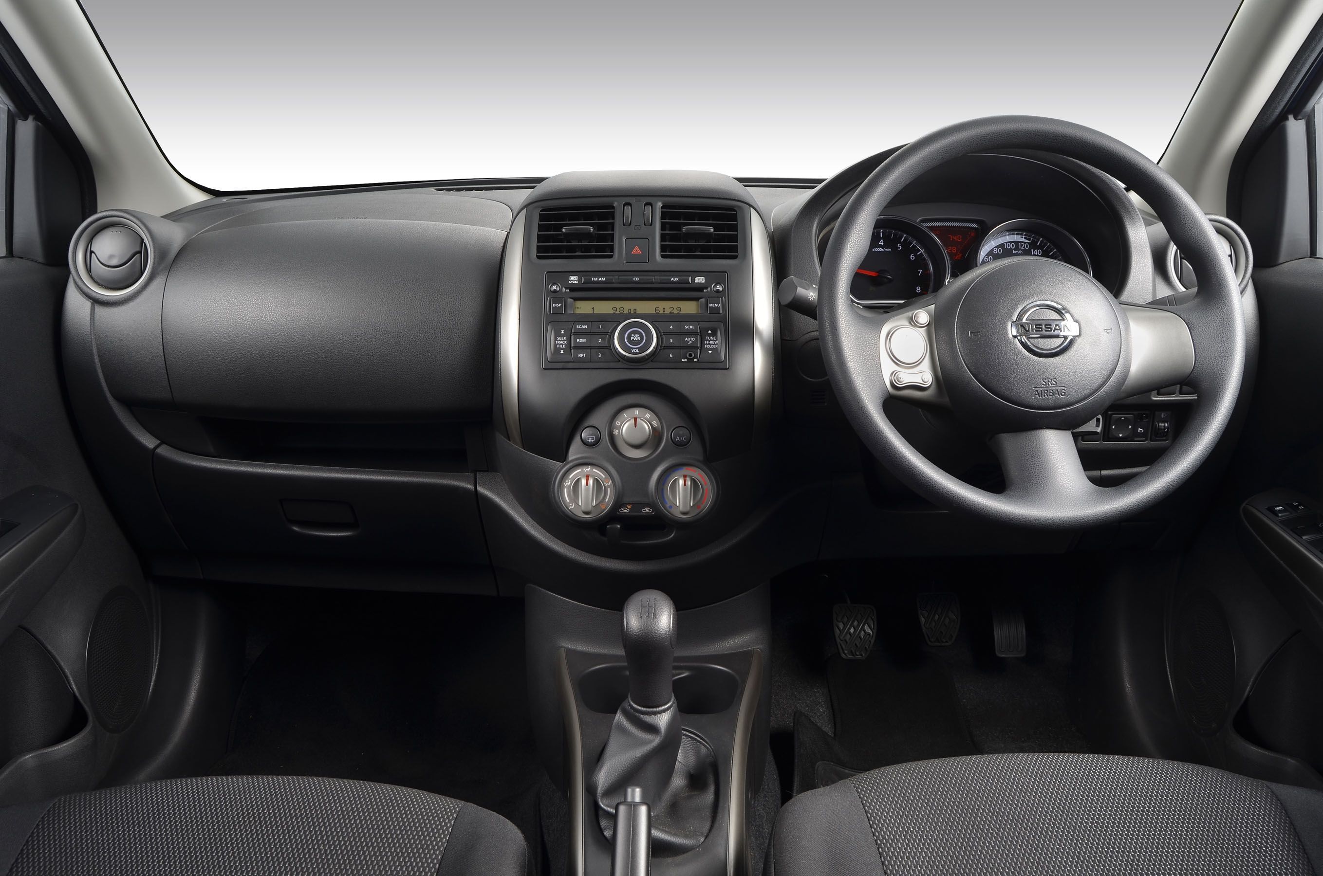 Nissan Almera