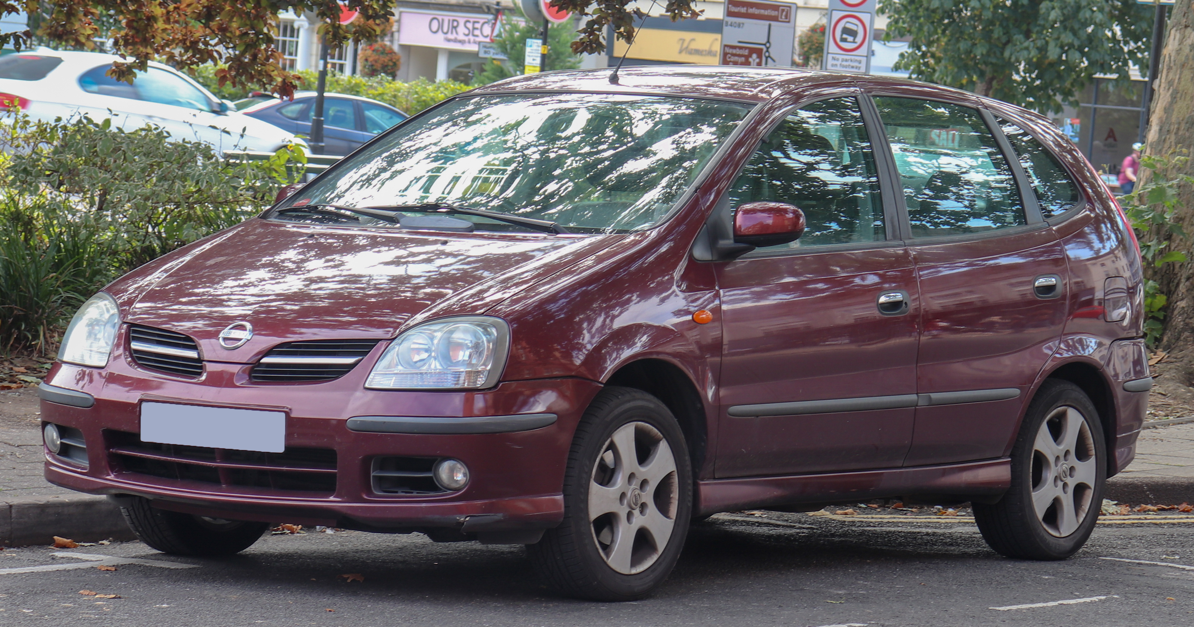 Nissan Almera/Almera Tino