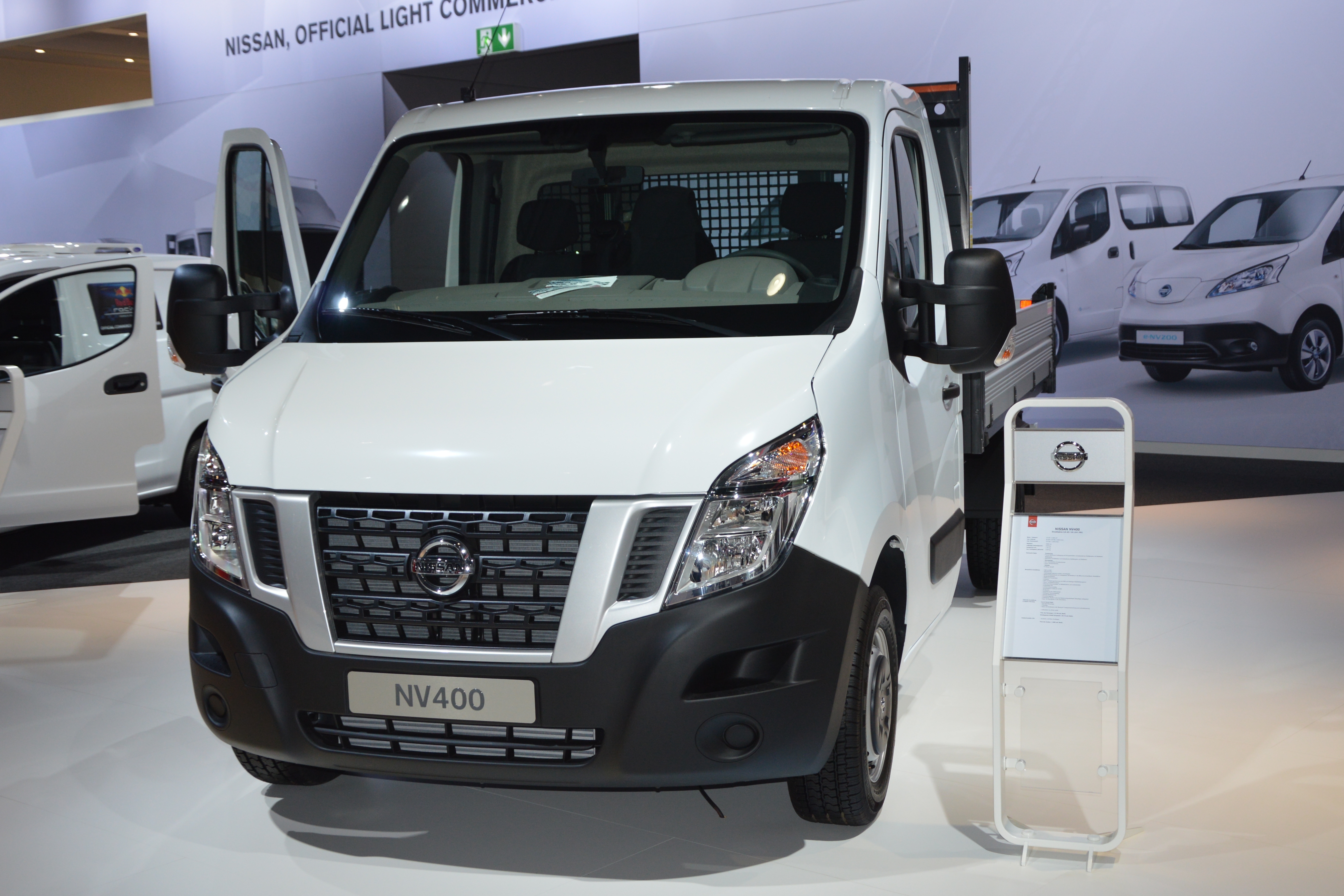 Nissan NV400