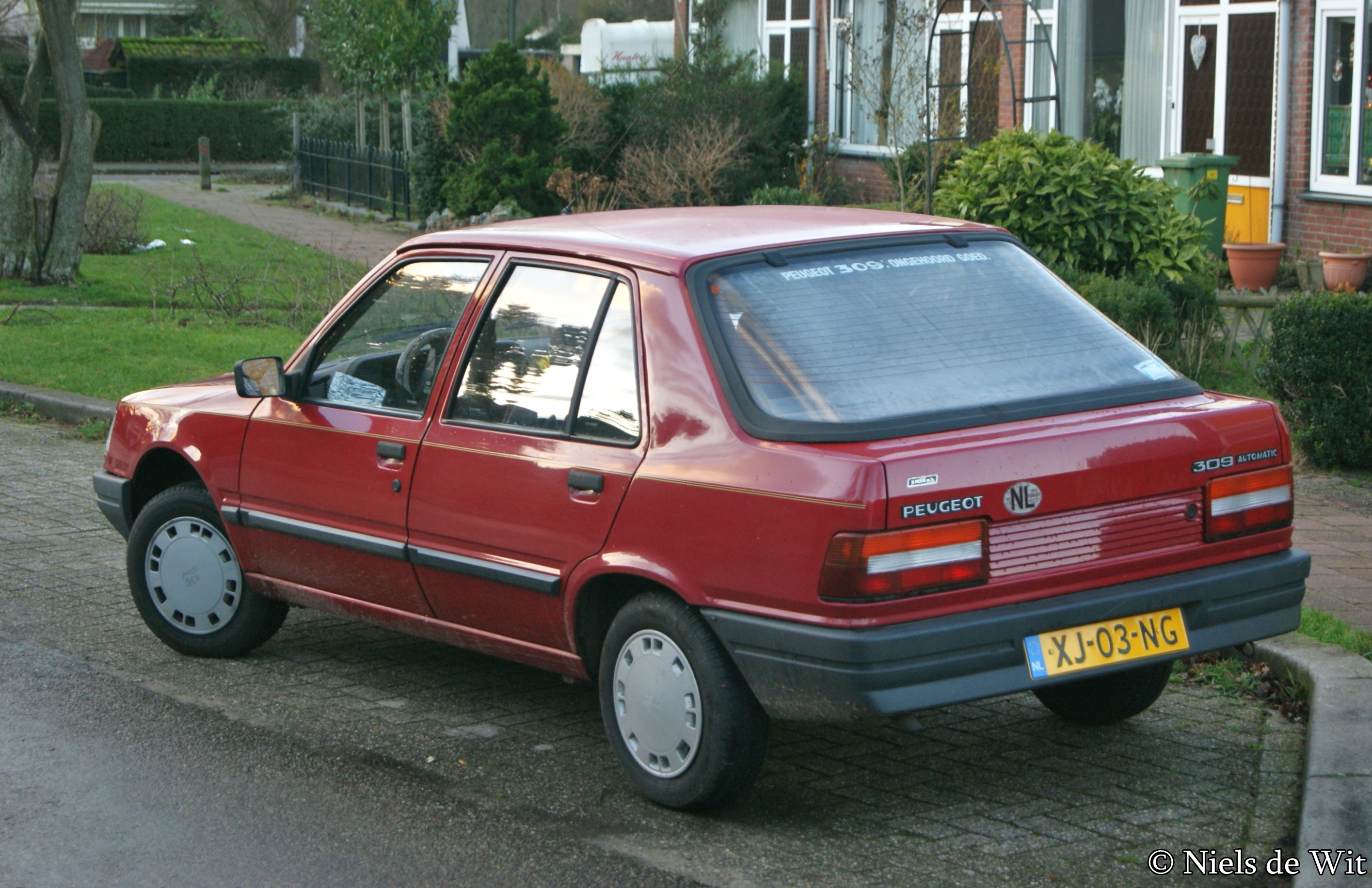 Peugeot 309