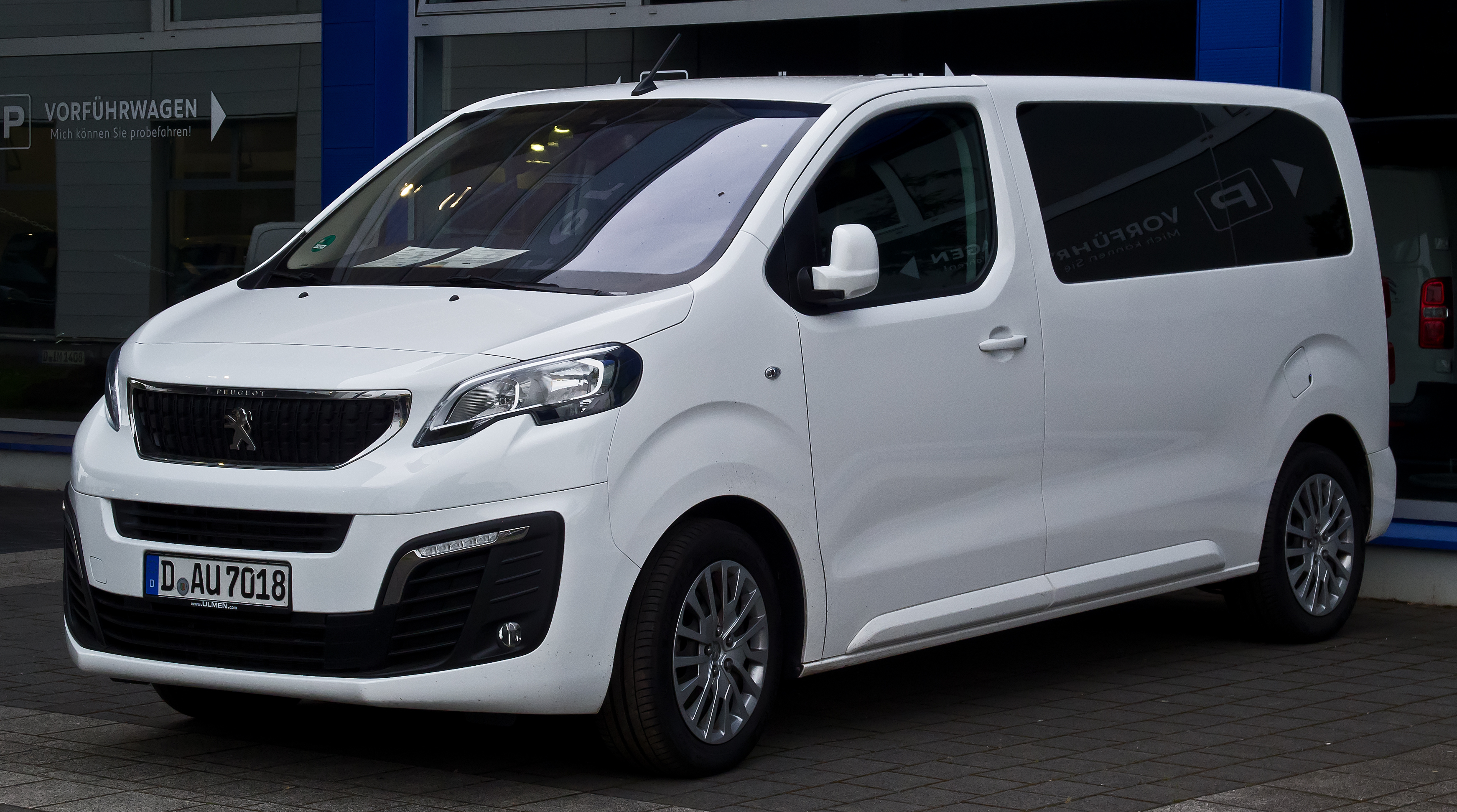 Peugeot Traveller