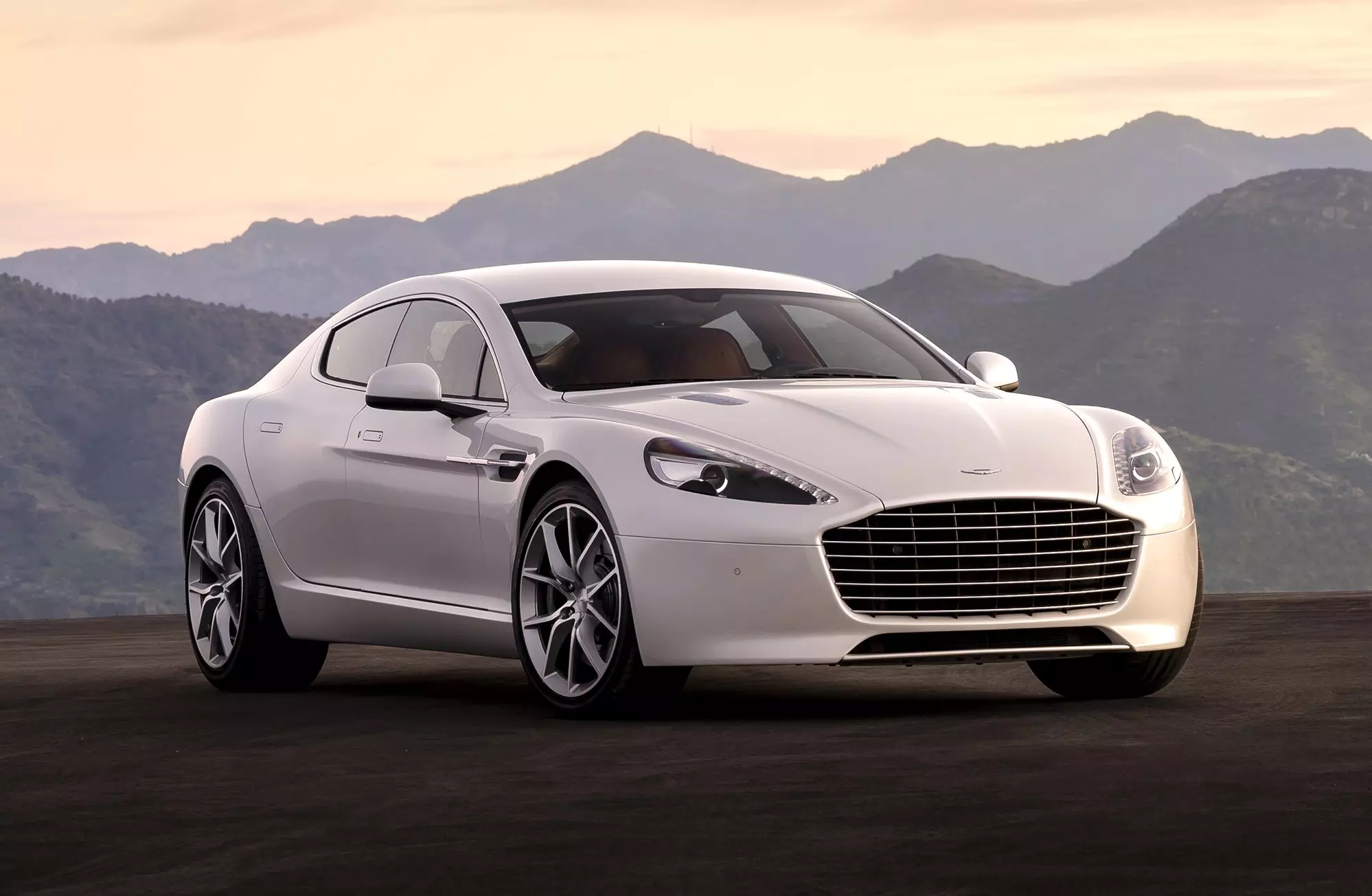 Aston Martin Rapid S