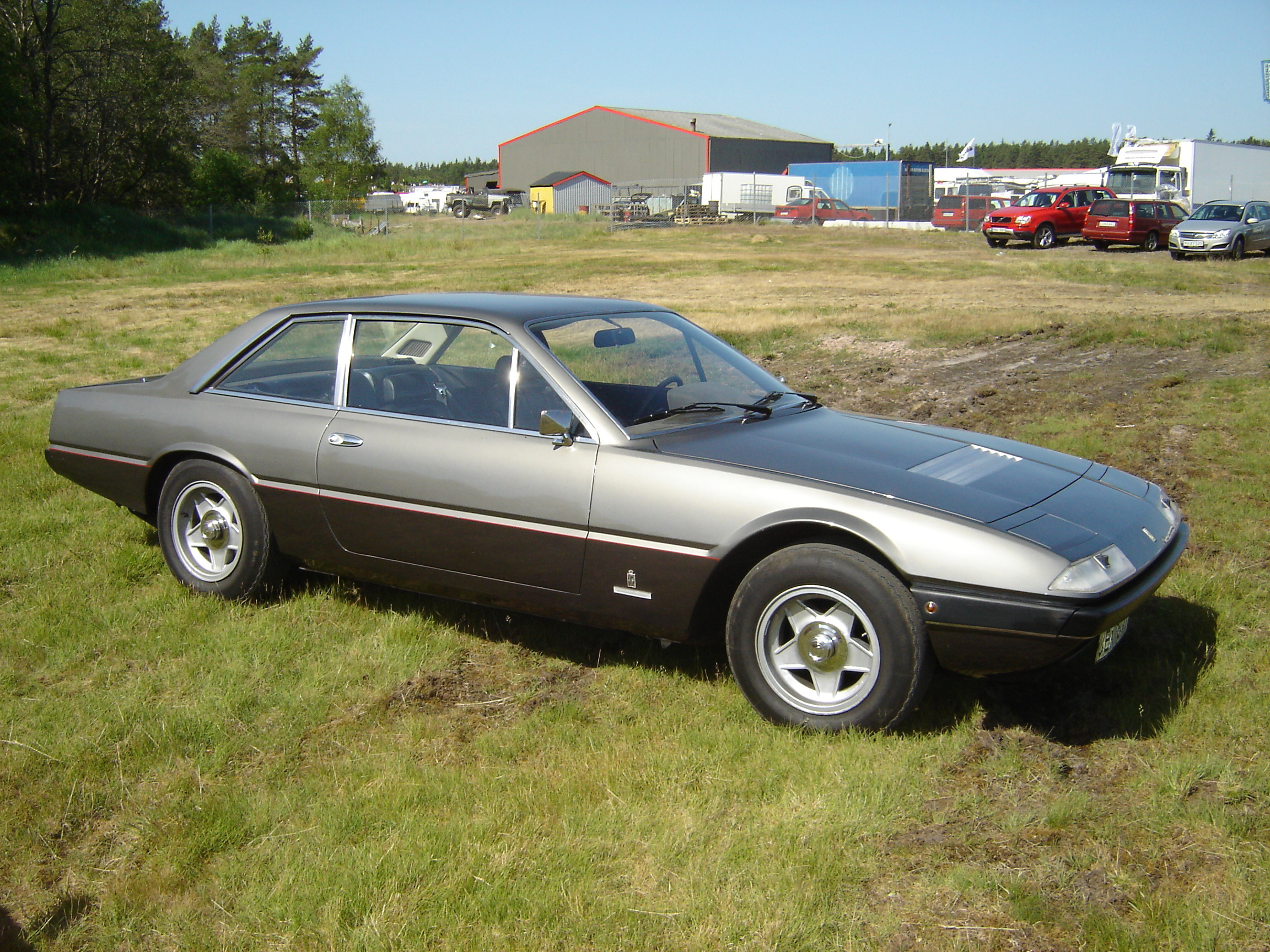 Ferrari 412