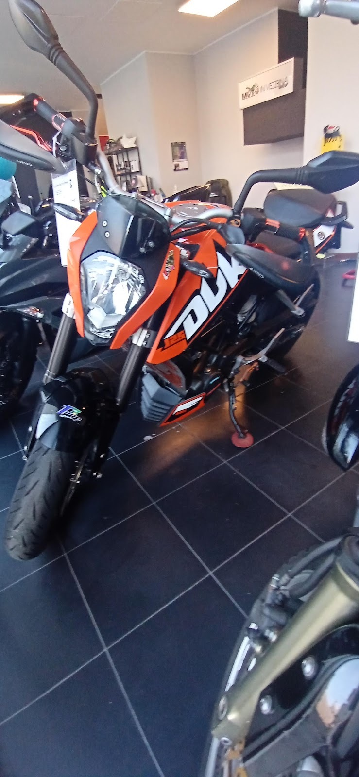 MOTO IN VETRINA - OMEGNA