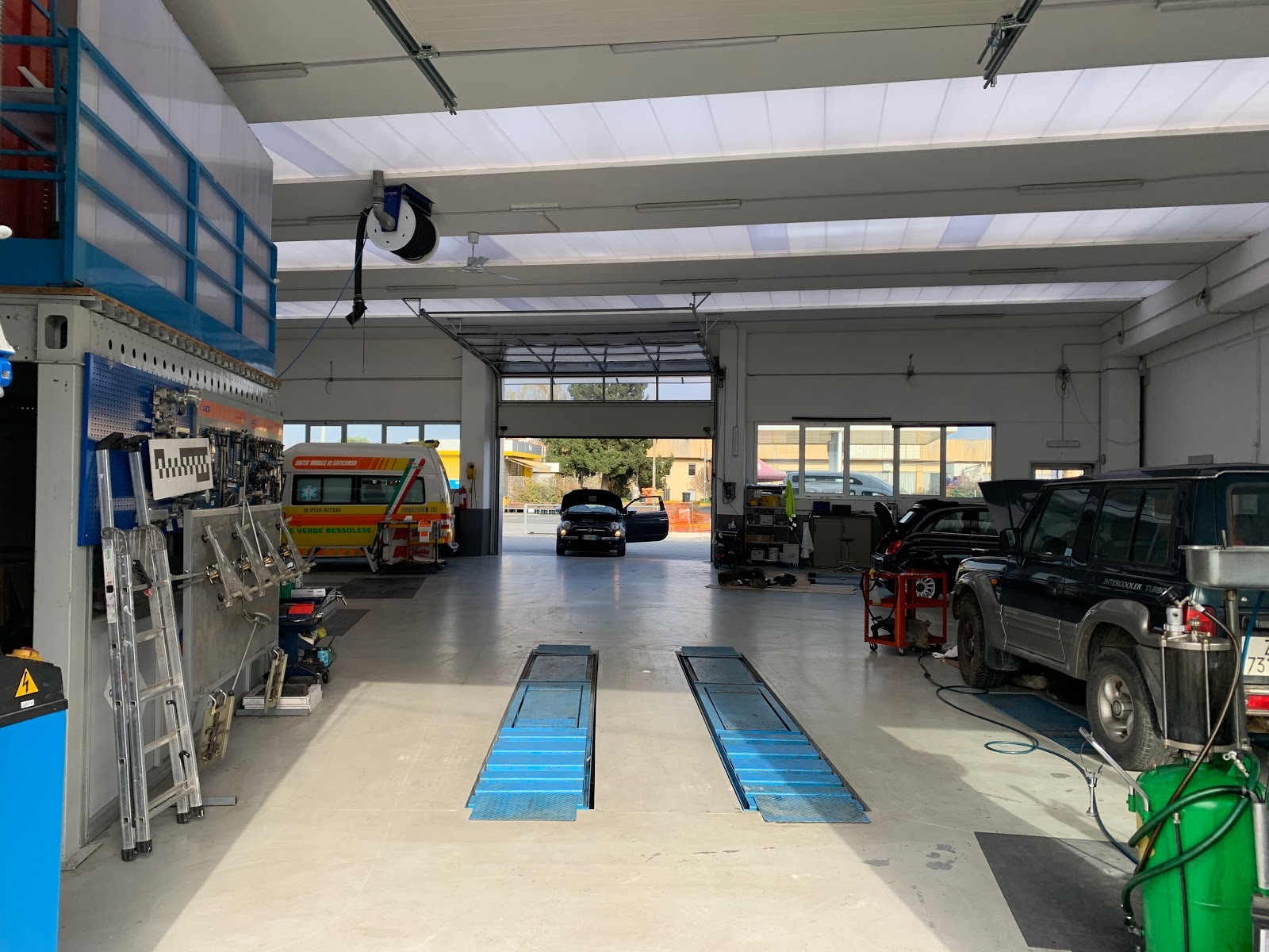 RS AUTO SRL