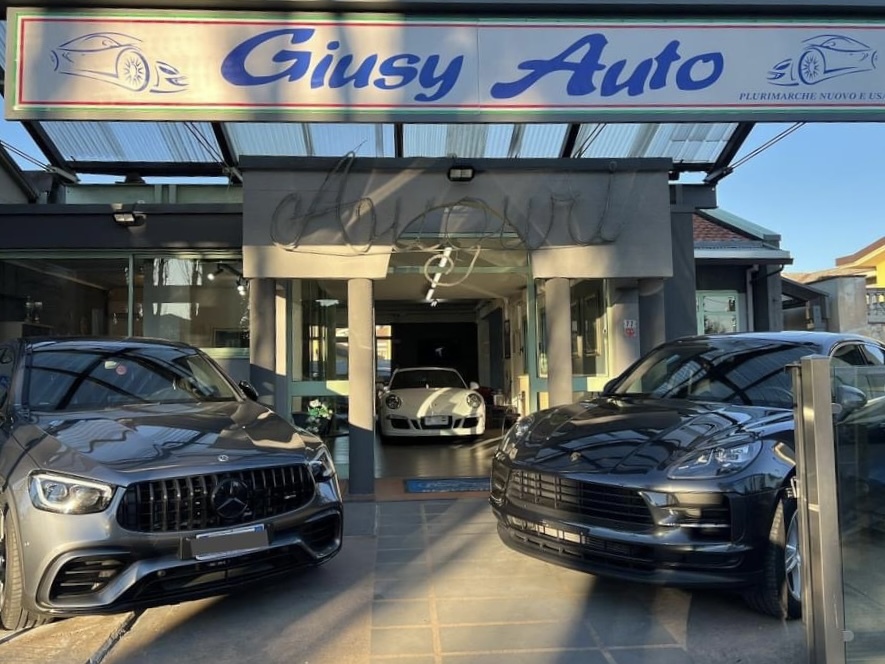 GIUSY AUTO