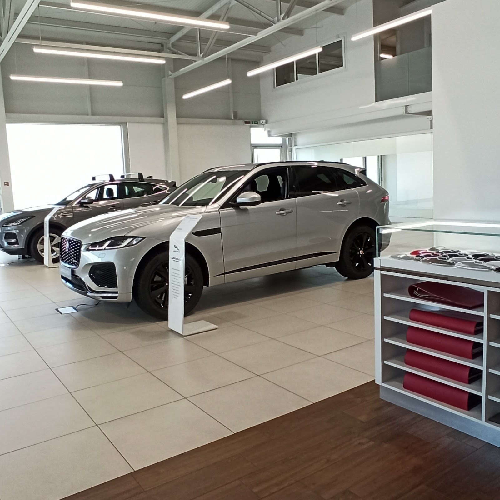 Autoserenissima JLR Vicenza