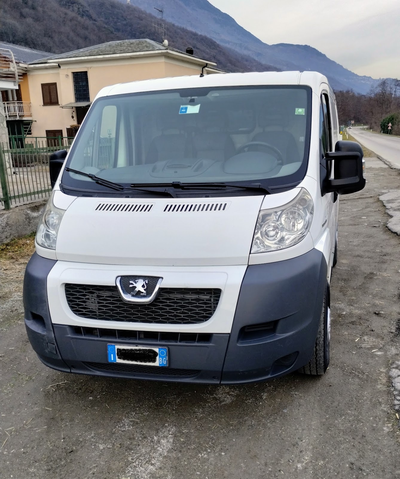 MCM AUTO