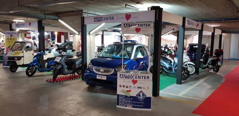 AUTOCENTER