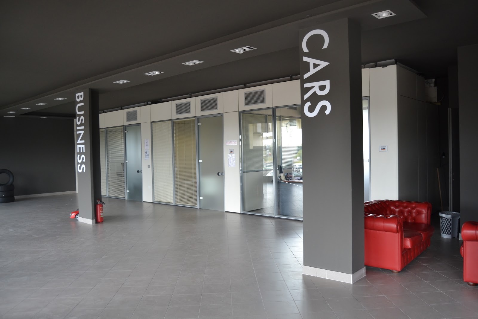 BUSINESS CARS