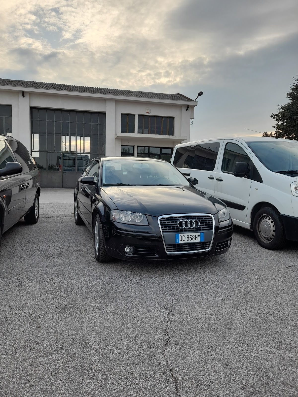 BUSINESS CARS