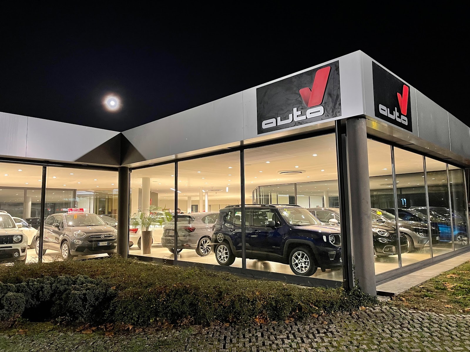 AUTO V SRL