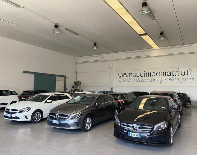 L' AUTOMOBILE SRL