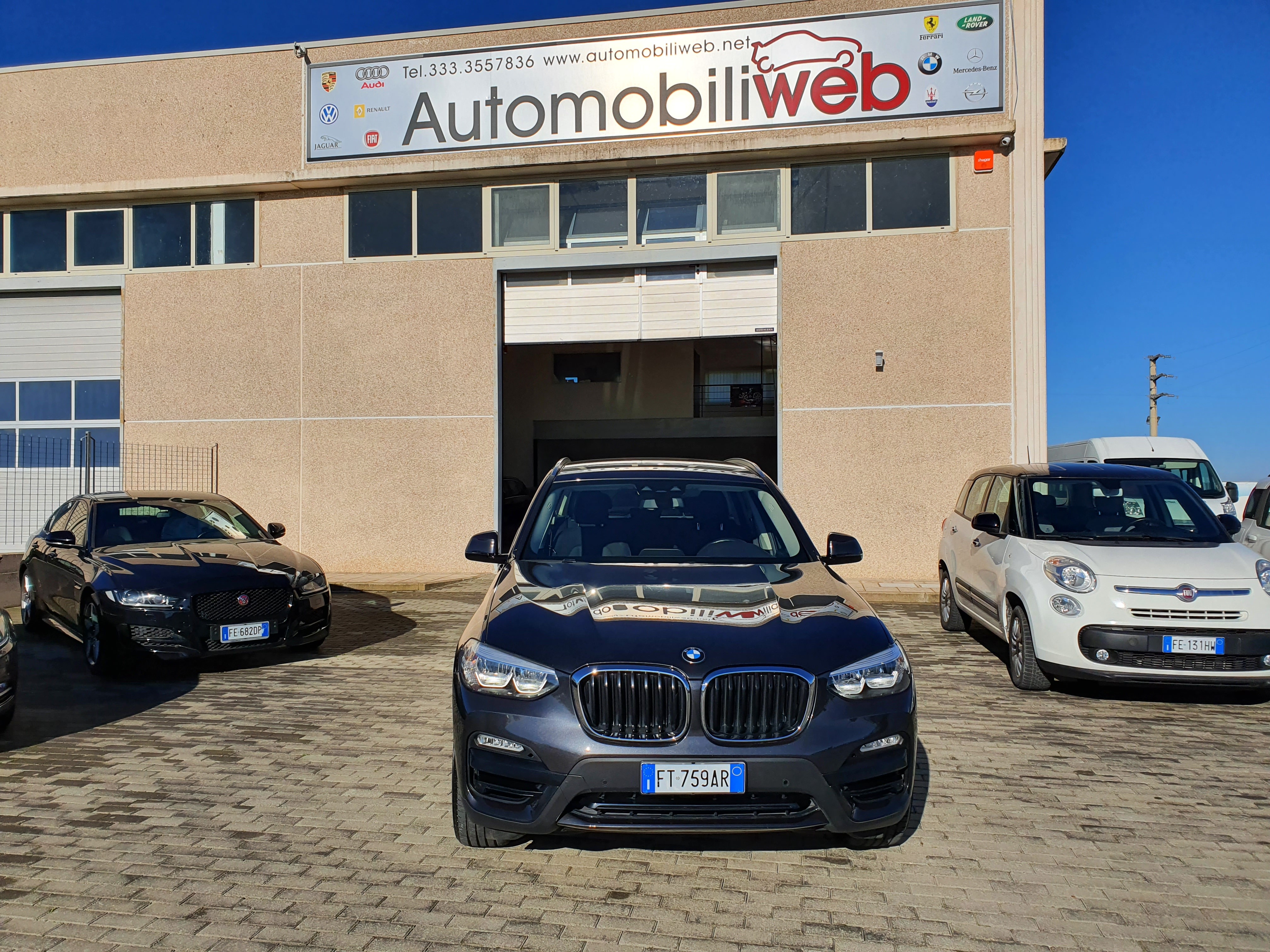 Logo di Automobili Web