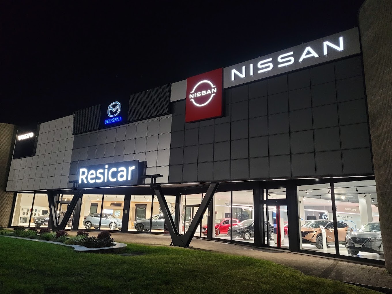Resicar concessionaria ufficiale Nissan , Mazda, Volvo