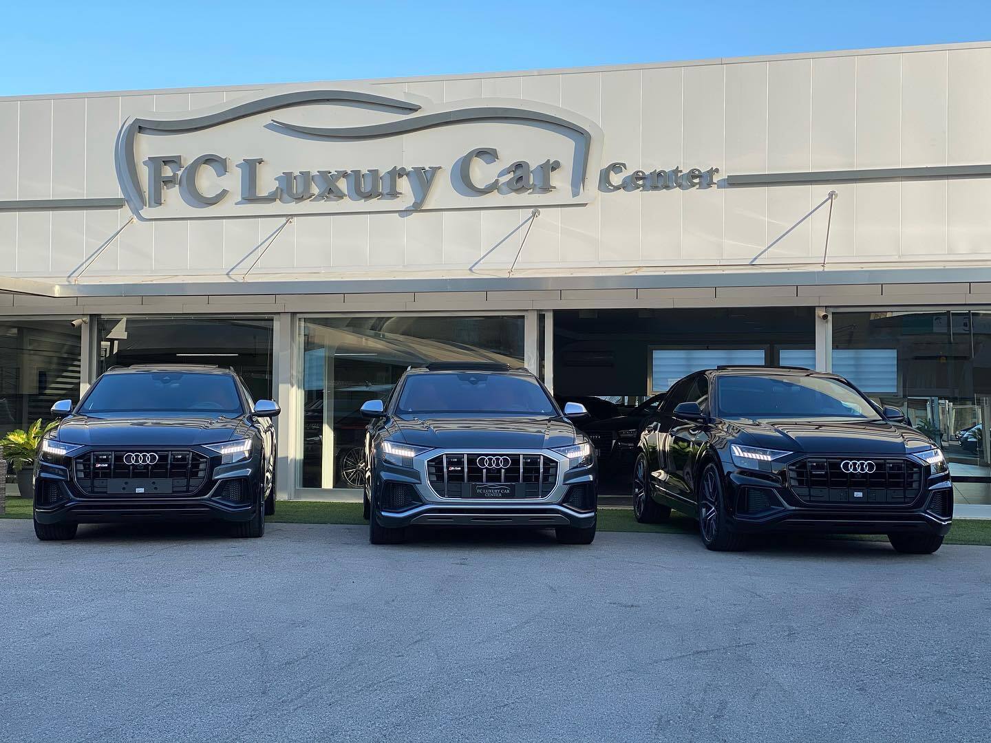 FC LUXURY CAR CENTER SRL